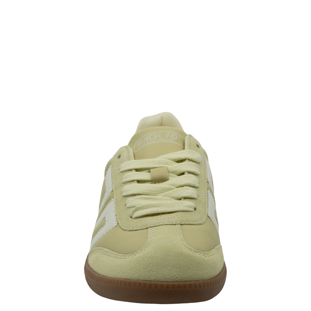 CLOUD D26 in LIGHT YELLOW Sneakers