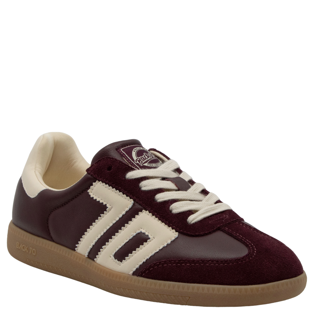 CLOUD W26 in WINE CREAM Sneakers