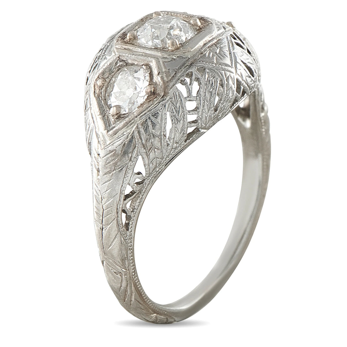LB Exclusive Antique Platinum 0.73ct Diamond Three-Stone Ring MF06-071726
