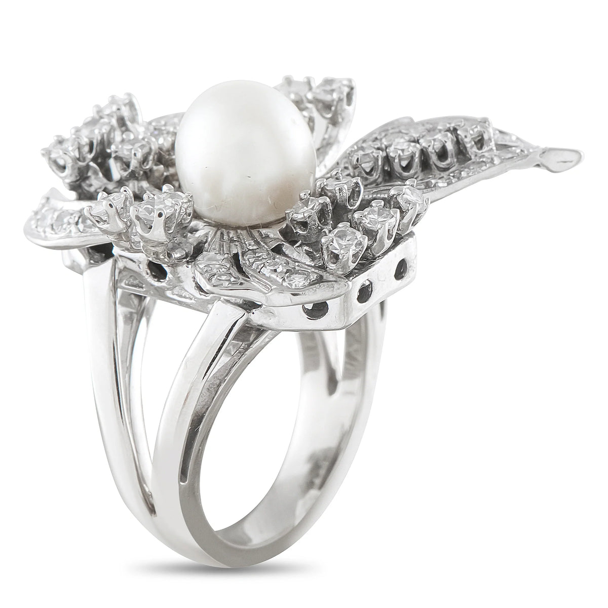 LB Exclusive Vintage 14K White Gold 1.0ct Diamond and Pearl Floral Cocktail Ring MF11-063026