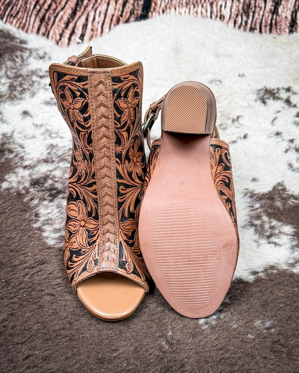 Dodge Town Heel Shoes by Myra Bag