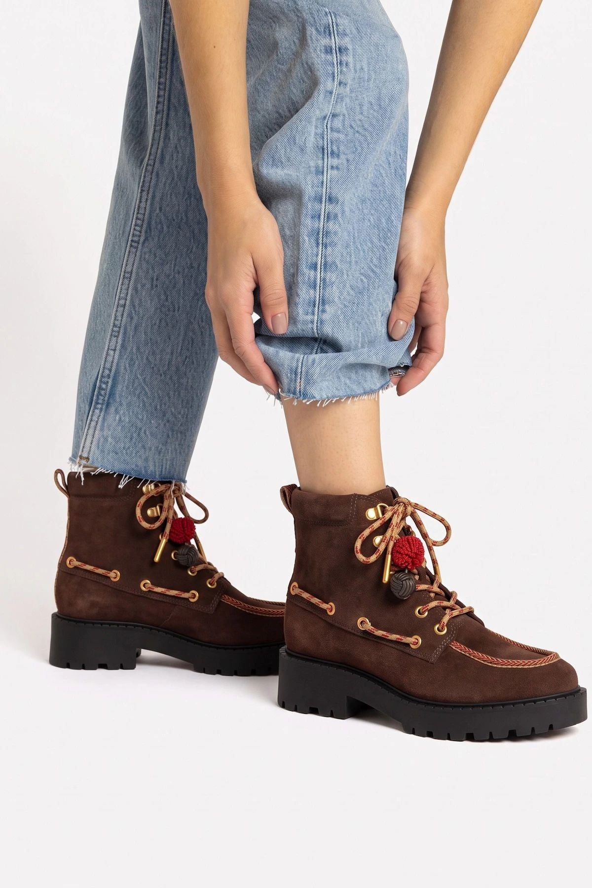 Cyprus Boot Brown Suede