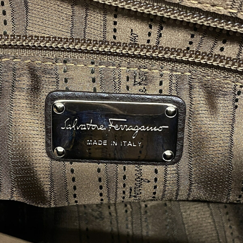 Salvatore Ferragamo Leather Handbag (Pre-Owned)