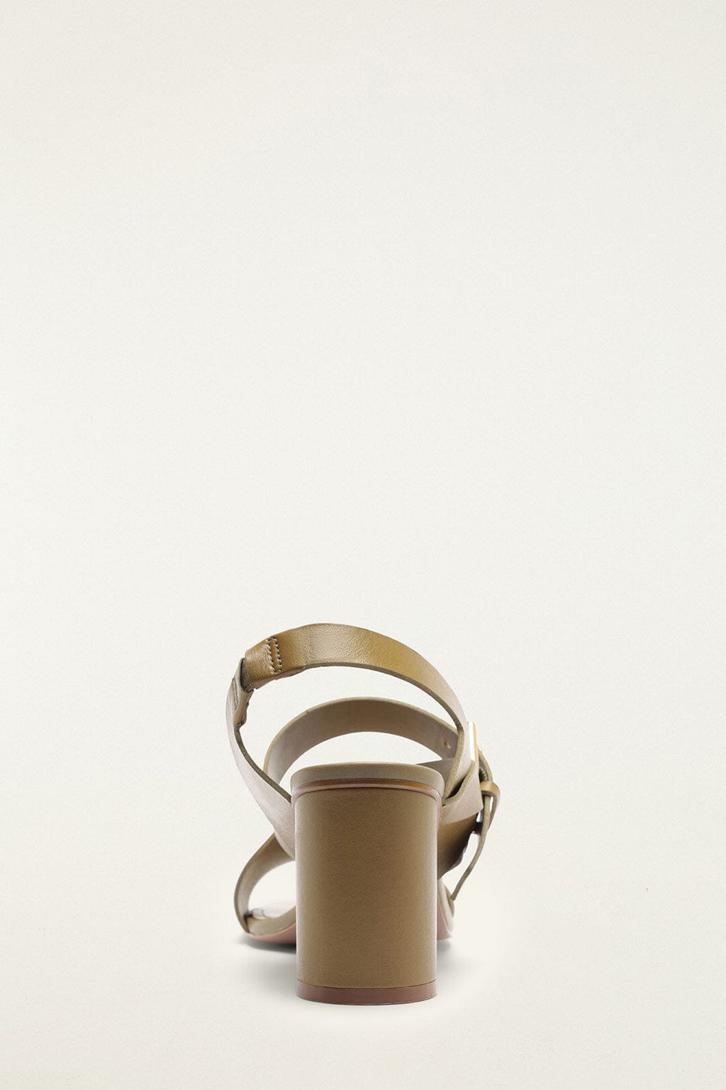 Buckle Block Helled Sandal