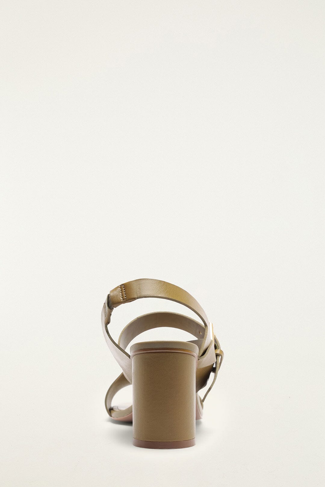Buckle Block Helled Sandal