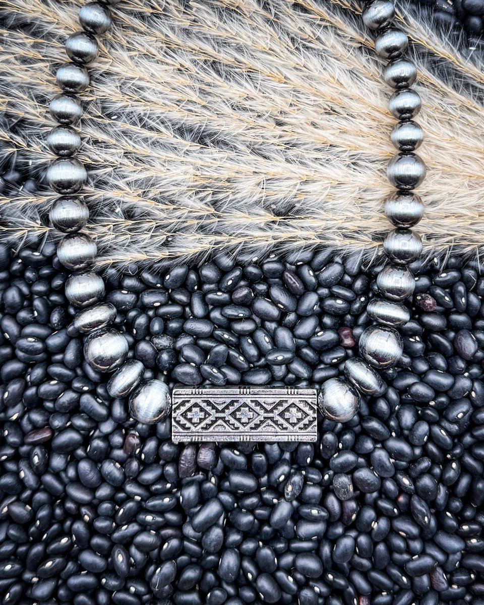 Hawthorn Beaded Fashion Bar Necklace