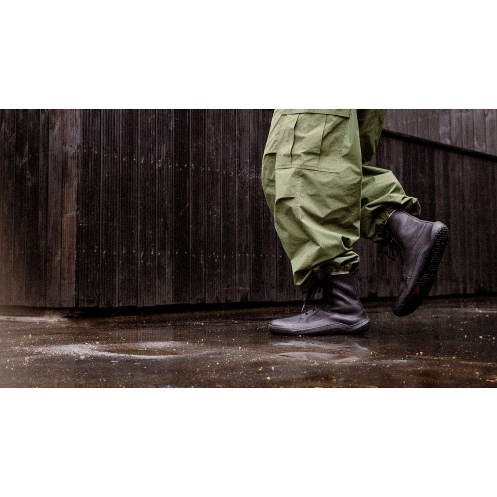 Vivobarefoot Men's Gobi Boot in Obsidian