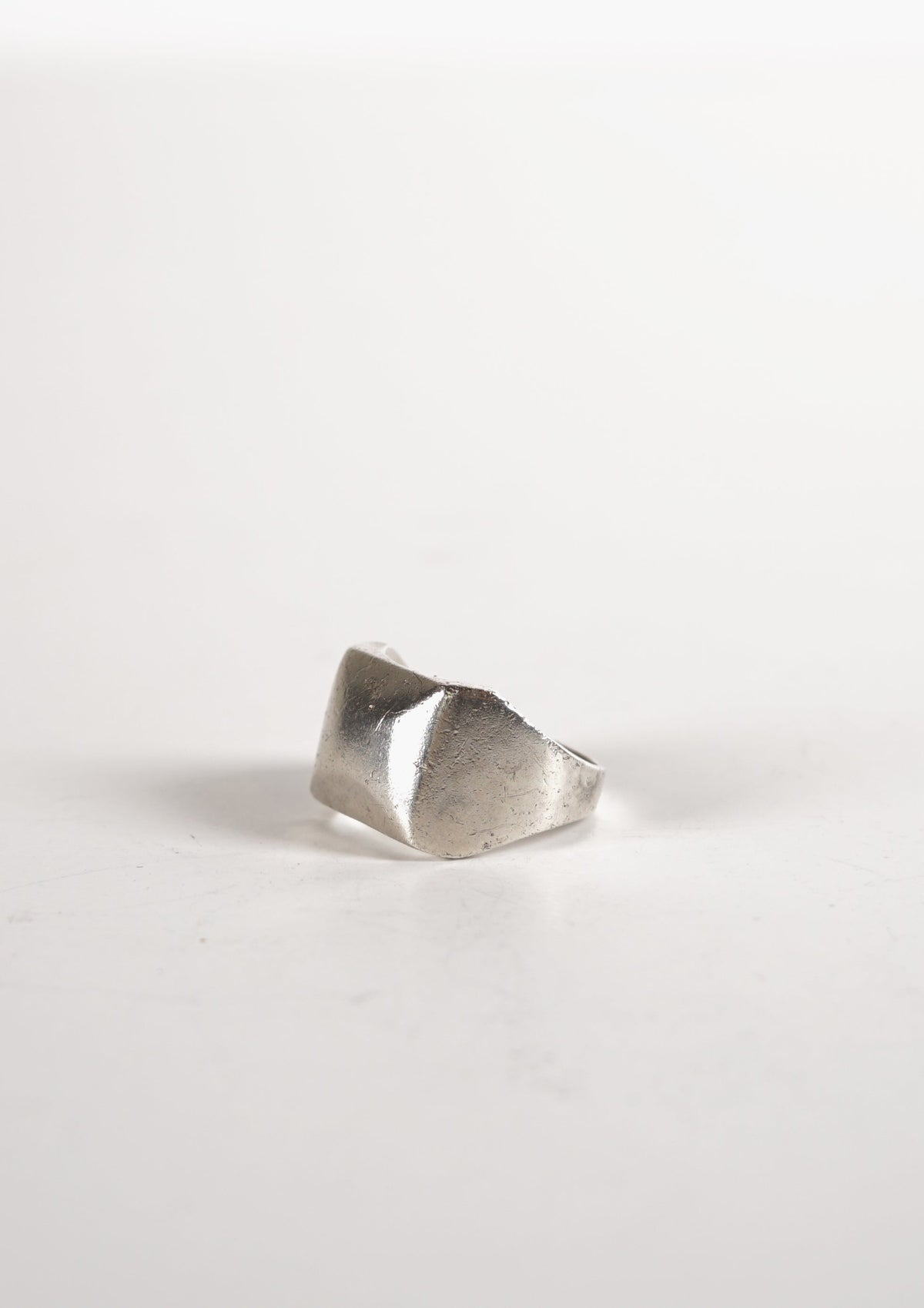 Studs Ring