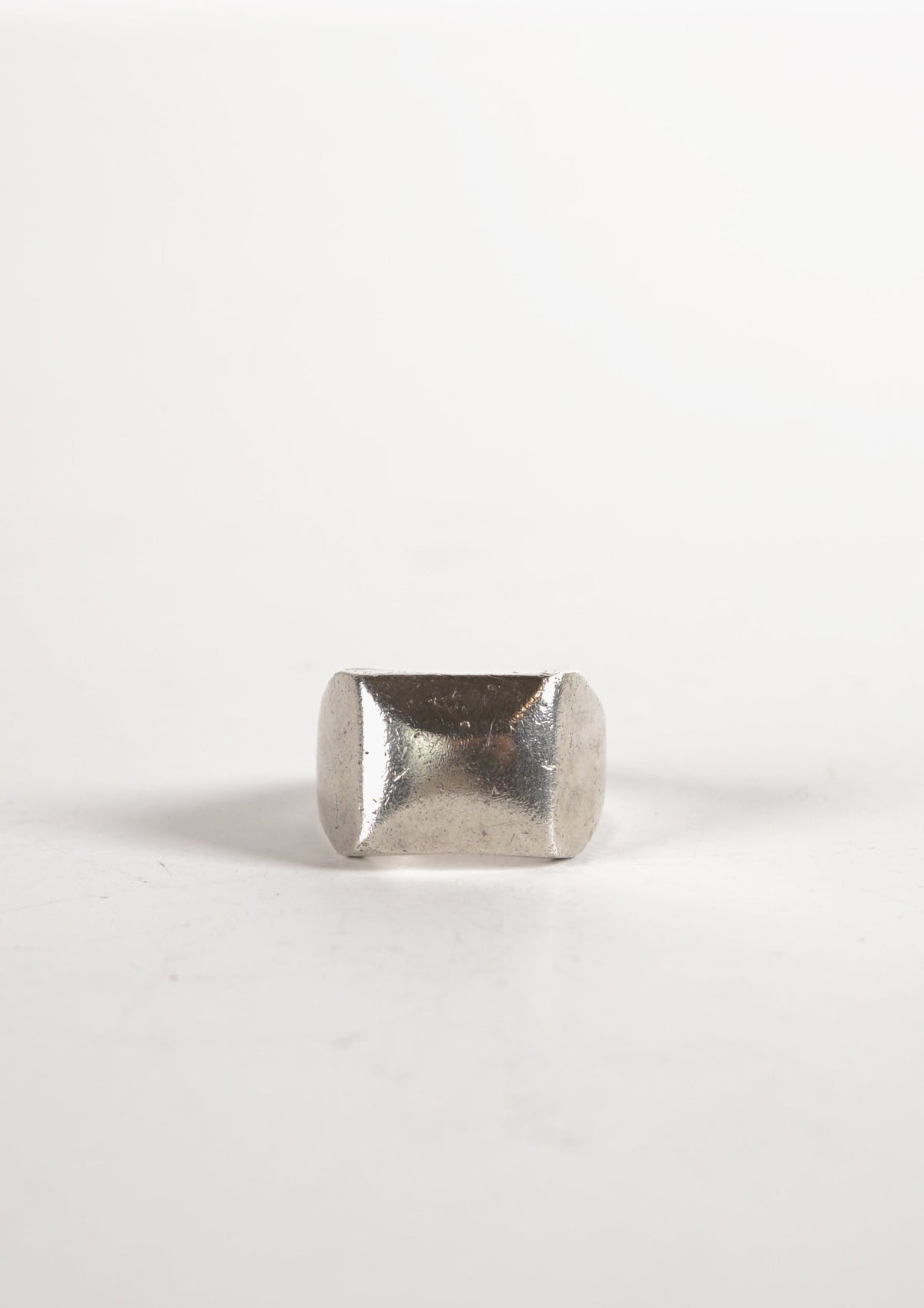 Studs Ring