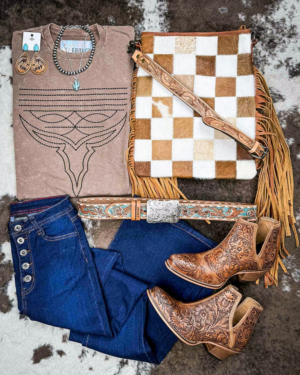 Western Boot Stitch Graphic Tee - Mocha