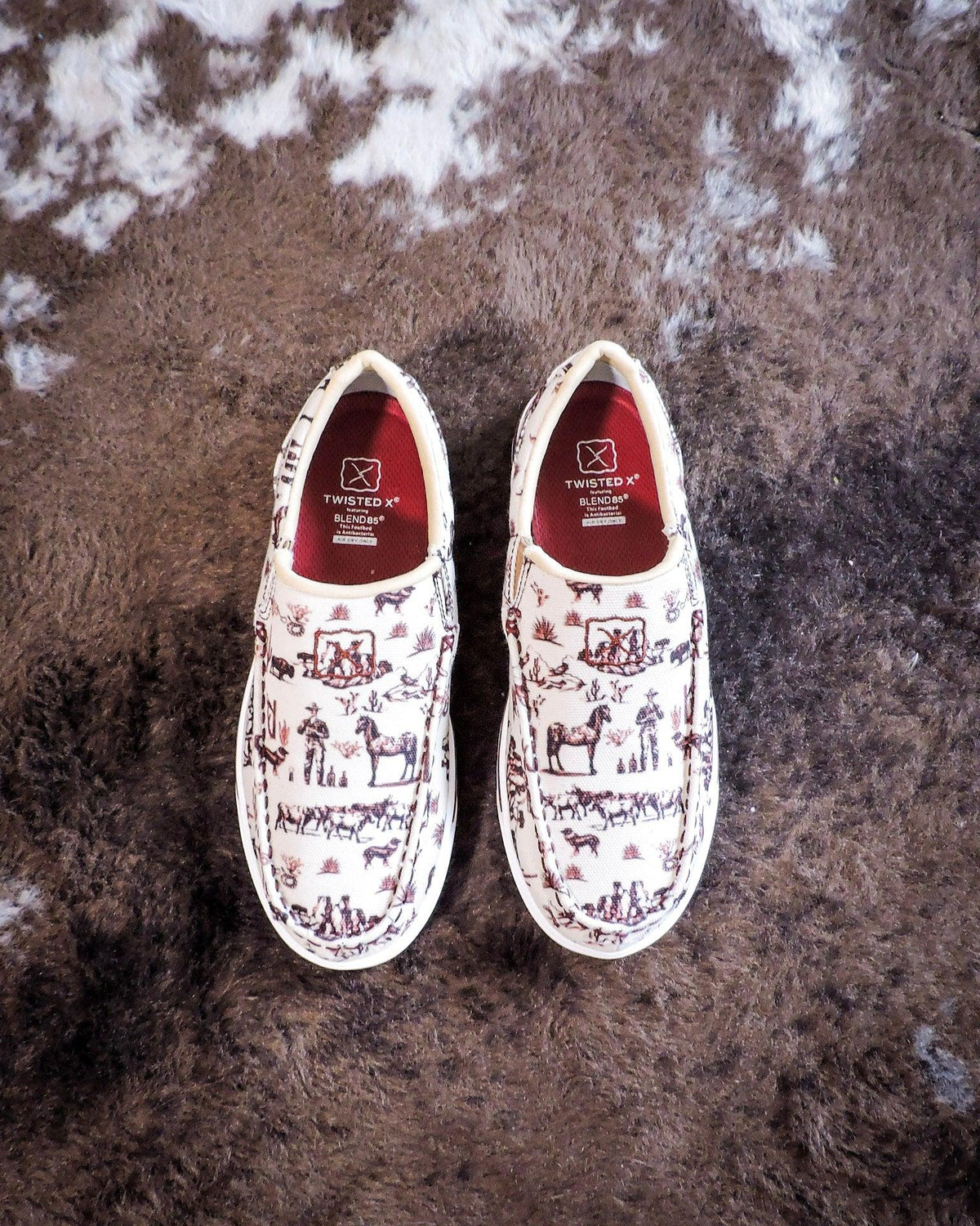 Twisted X Slip-On Kicks - Maroon & Ivory