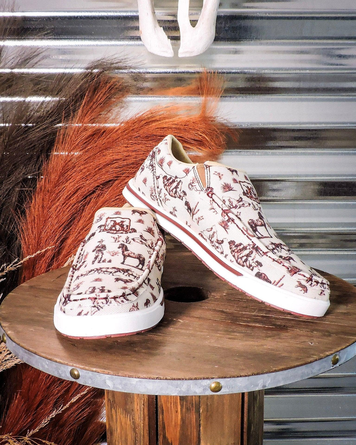 Twisted X Slip-On Kicks - Maroon & Ivory
