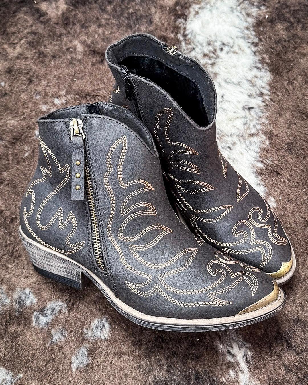 Very G - Tazz Ankle Bootie in Black