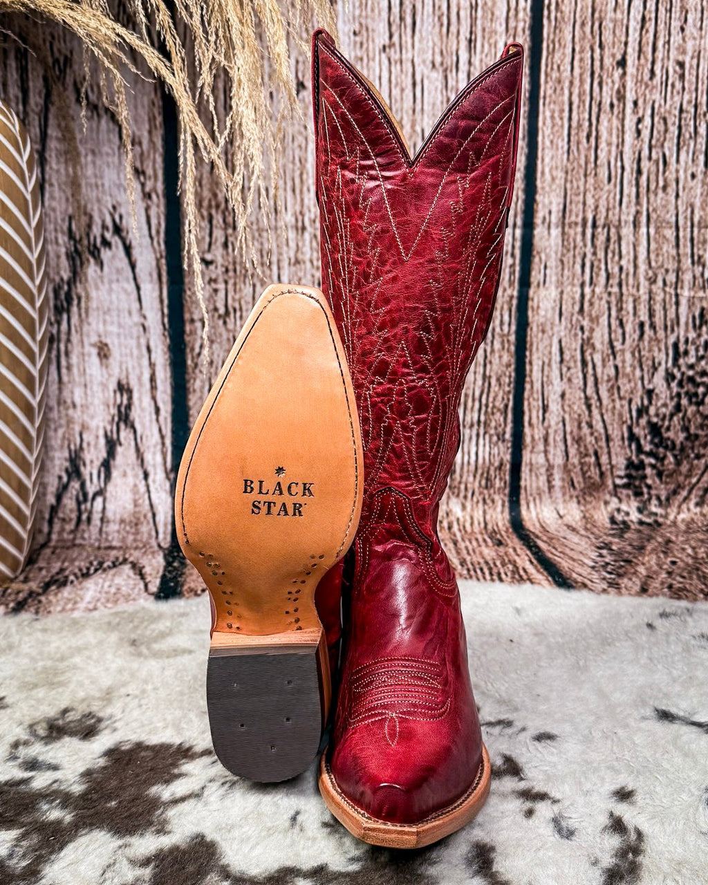 Victoria Black Star Leather Boots - Cranberry
