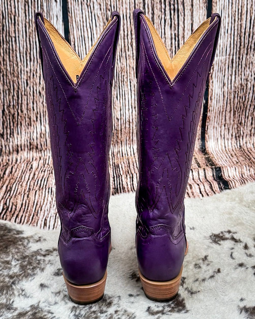 Victoria Black Star Leather Boots - Plum