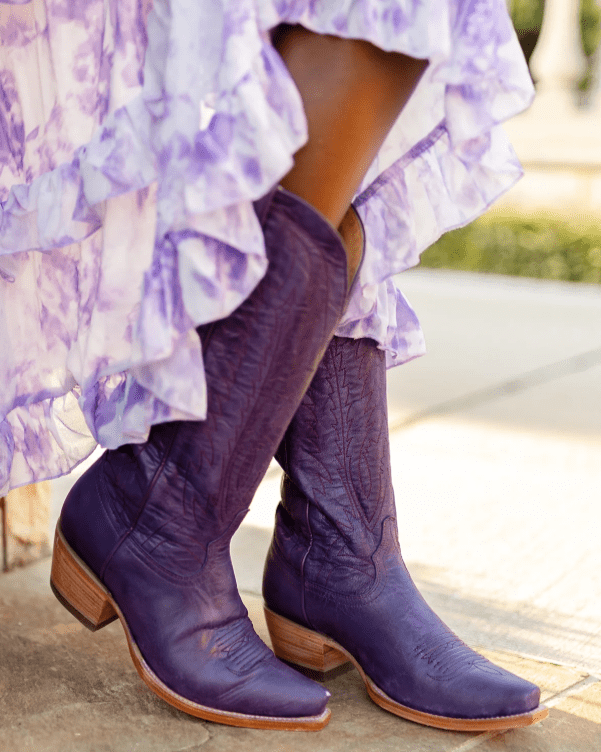 Victoria Black Star Leather Boots - Plum