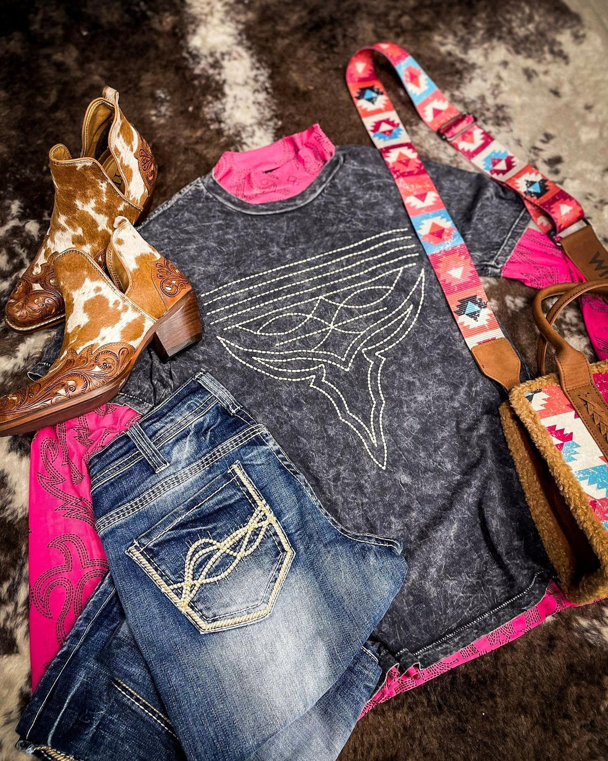 Western Boot Stitch Graphic Tee - Black