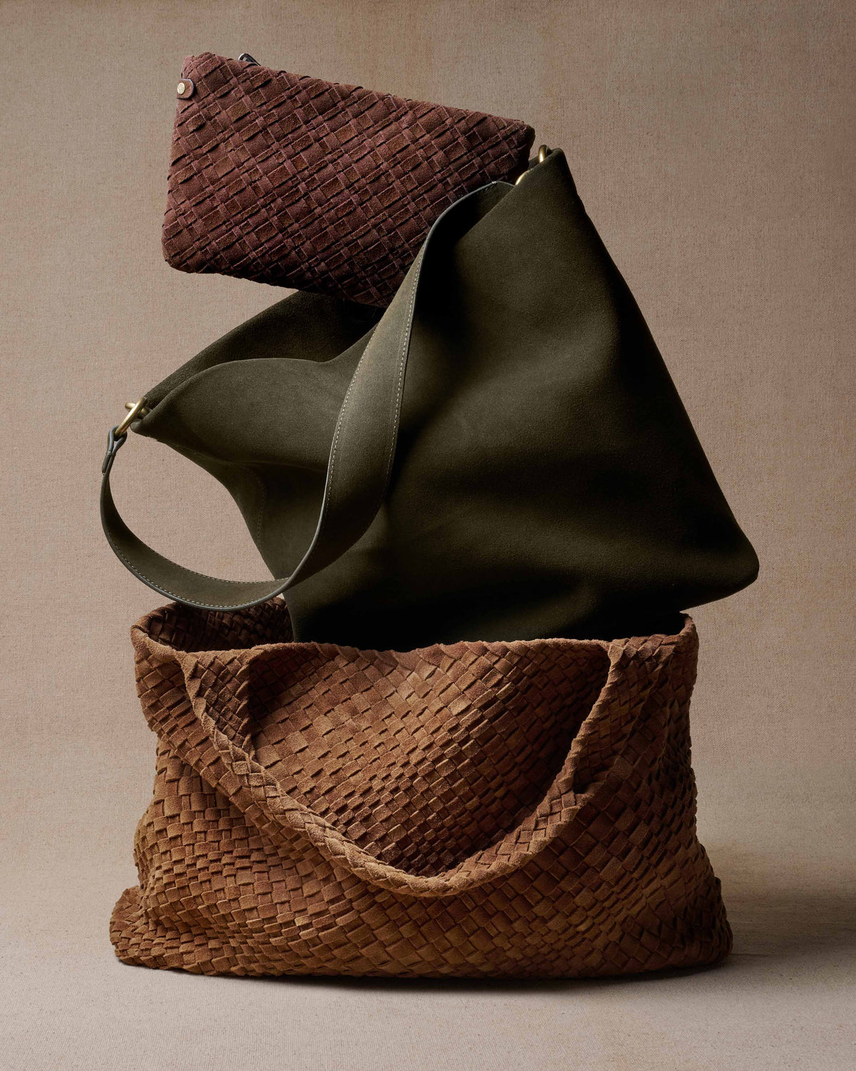 WILLET WOVEN SHOULDER BAG - Coffee
